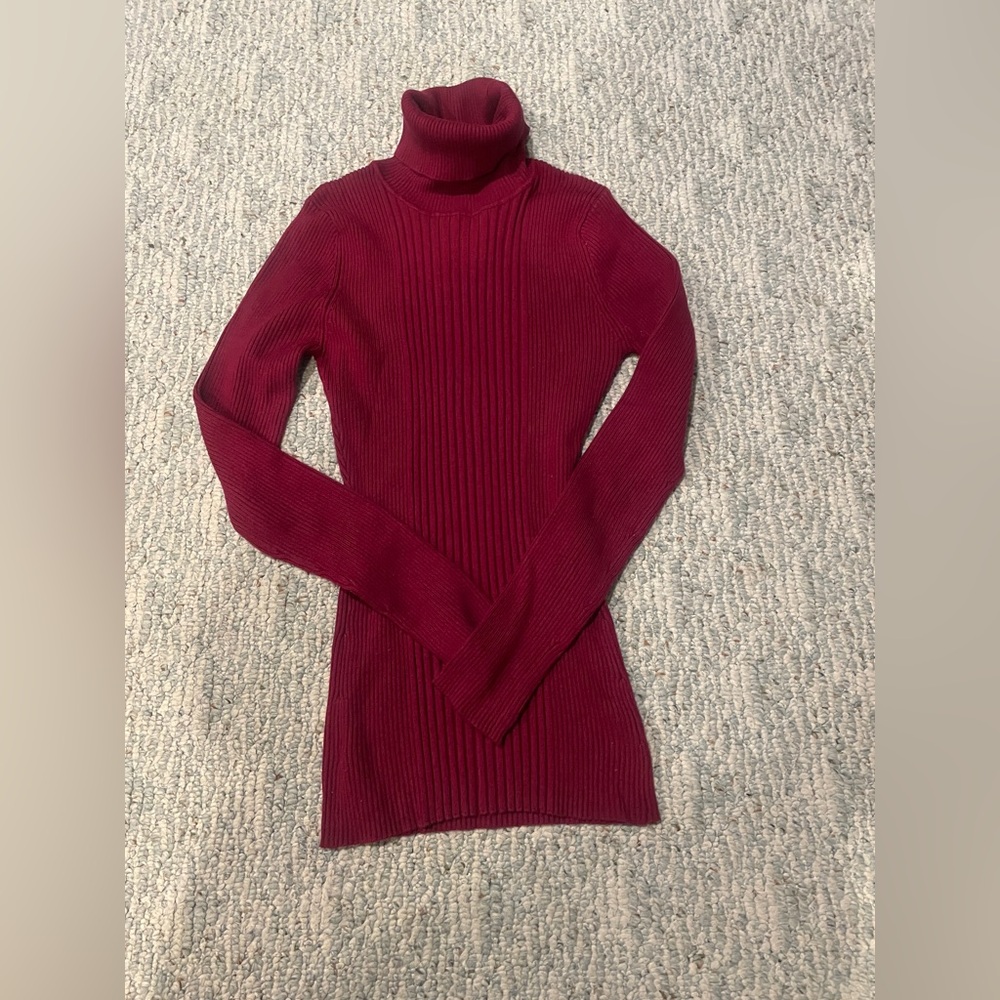 Ribbed turtleneck top